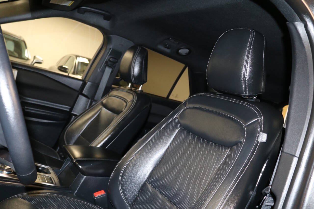 Used 2020 Ford Explorer XLT RWD image 79