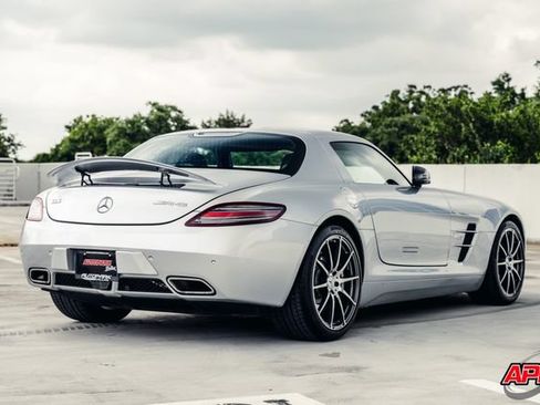 Used 2011 Mercedes-Benz SLS AMG Coupe image 77