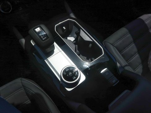 New 2026 Mitsubishi Outlander SE AWD/4WD image 35