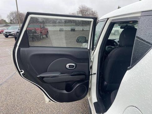 Used 2016 Kia Soul + w/ Soulful Package image 24