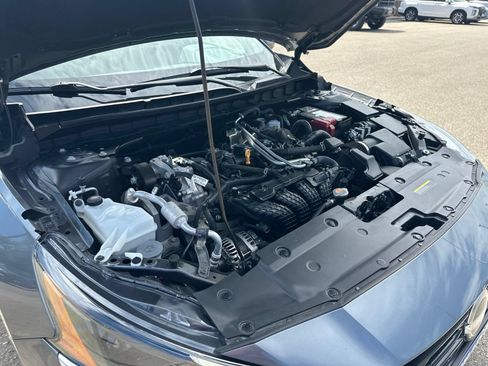 Used 2024 Nissan Altima 2.5 SL AWD/4WD image 43