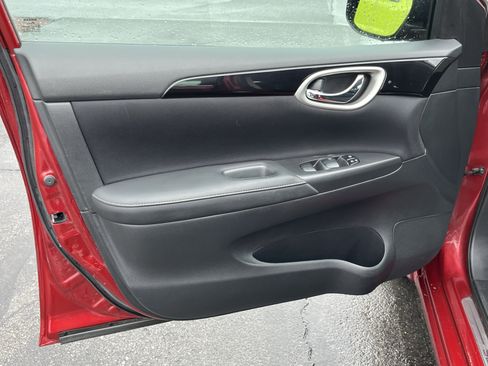 Used 2018 Nissan Sentra SV image 18