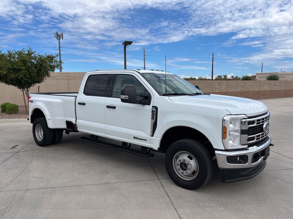 Used 2025 Ford F350 XLT w/ FX4 Off-Road Package AWD/4WD image 5