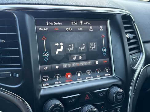 Certified 2018 Jeep Grand Cherokee Limited w/ Trailer Tow Group IV AWD/4WD image 18