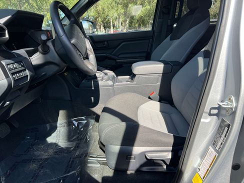 Used 2025 Toyota 4Runner TRD Off-Road image 21