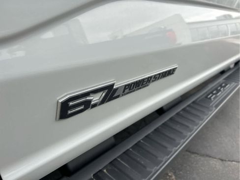 New 2026 Ford F250 Lariat w/ Black Appearance Package image 7