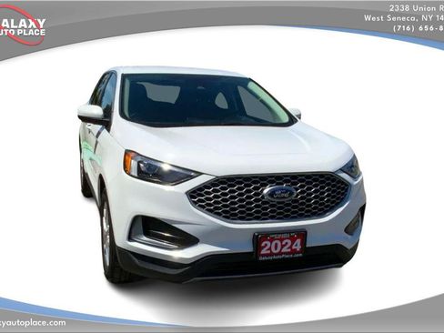Used 2024 Ford Edge SEL AWD/4WD image 3