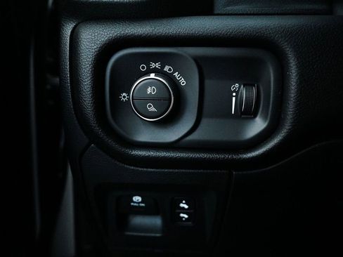 Used 2023 RAM 1500 Big Horn AWD/4WD image 21