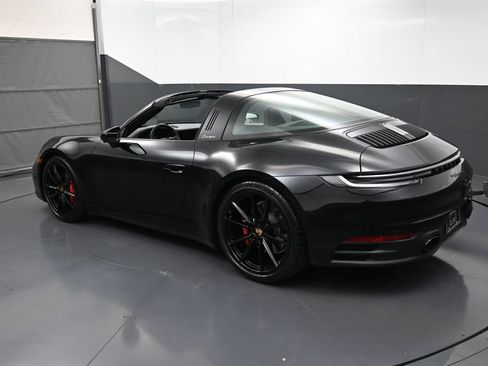 Certified 2024 Porsche 911 Targa 4S AWD/4WD image 31
