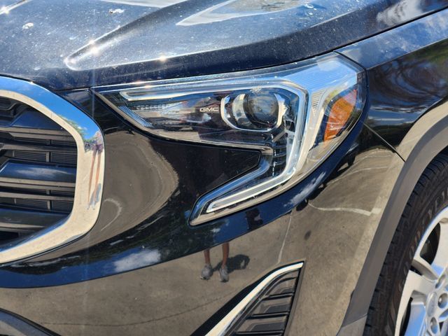 Used 2018 GMC Terrain SLE w/ Driver Convenience Package FWD image 9