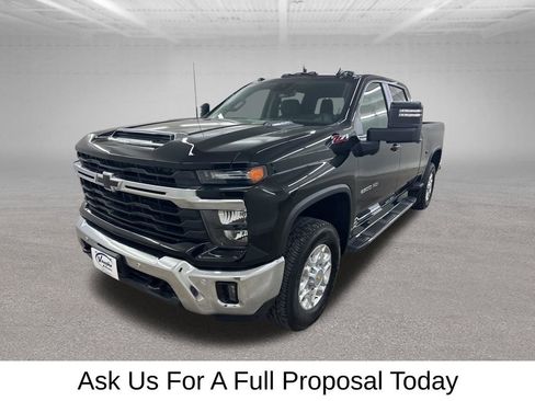 Used 2025 Chevrolet Silverado 2500 LT w/ All Star Edition AWD/4WD image 6