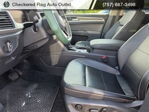 Used 2022 Volkswagen Atlas SE w/ Panoramic Sunroof Package FWD image 8
