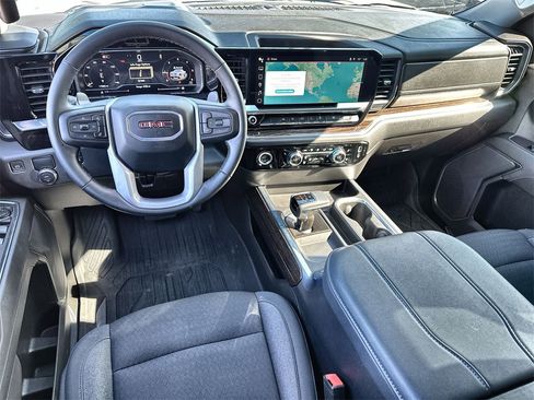 Used 2024 GMC Sierra 1500 Elevation image 20