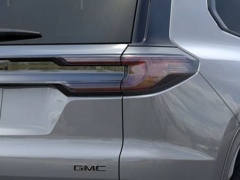 New 2027 GMC Acadia Denali Ultimate w/ LPO, Black Badging Package AWD/4WD image 11