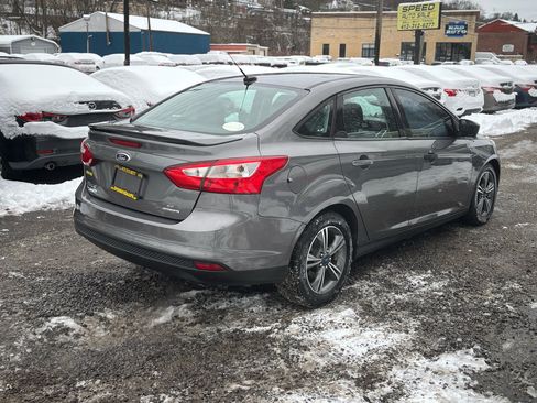 Used 2012 Ford Focus SE image 6