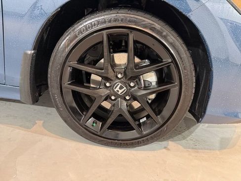 Used 2025 Honda Civic Sport image 15