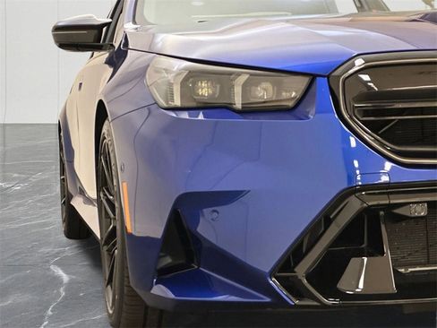 Used 2025 BMW M5 w/ Carbon Package image 14