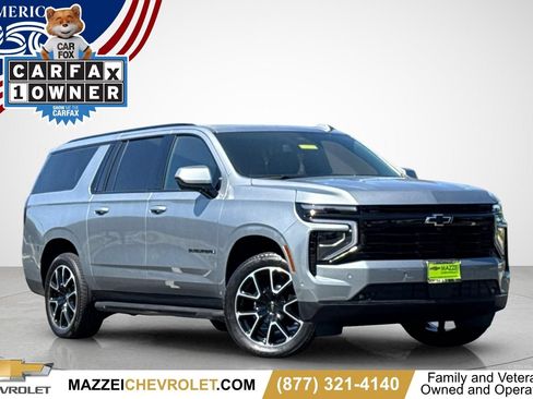 Used 2025 Chevrolet Suburban RST RWD image 1