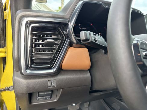 Used 2024 GMC Canyon AT4 w/ AT4 Premium Package image 32