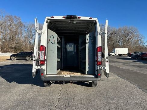 Used 2015 RAM ProMaster 2500 w/ Premium Appearance Group image 14
