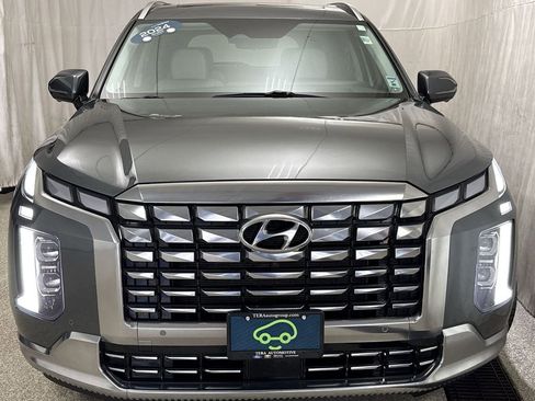 Used 2024 Hyundai Palisade Calligraphy image 4