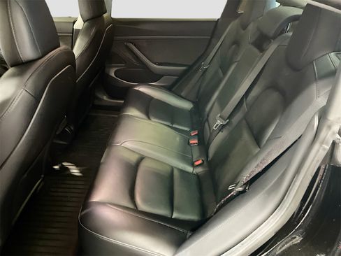 Used 2020 Tesla Model 3 image 25