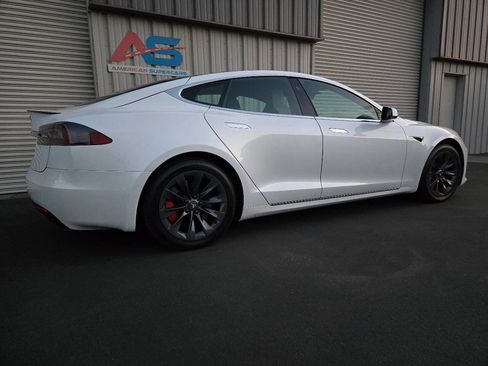 Used 2020 Tesla Model S Performance image 8