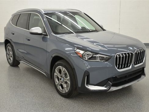 Used 2023 BMW X1 xDrive28i w/ Convenience Package AWD/4WD image 7