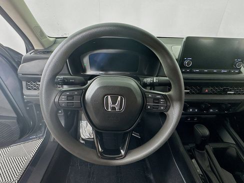 Used 2025 Honda Accord SE image 12