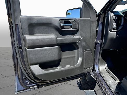 Used 2022 Chevrolet Silverado 1500 Custom Trail Boss AWD/4WD image 21