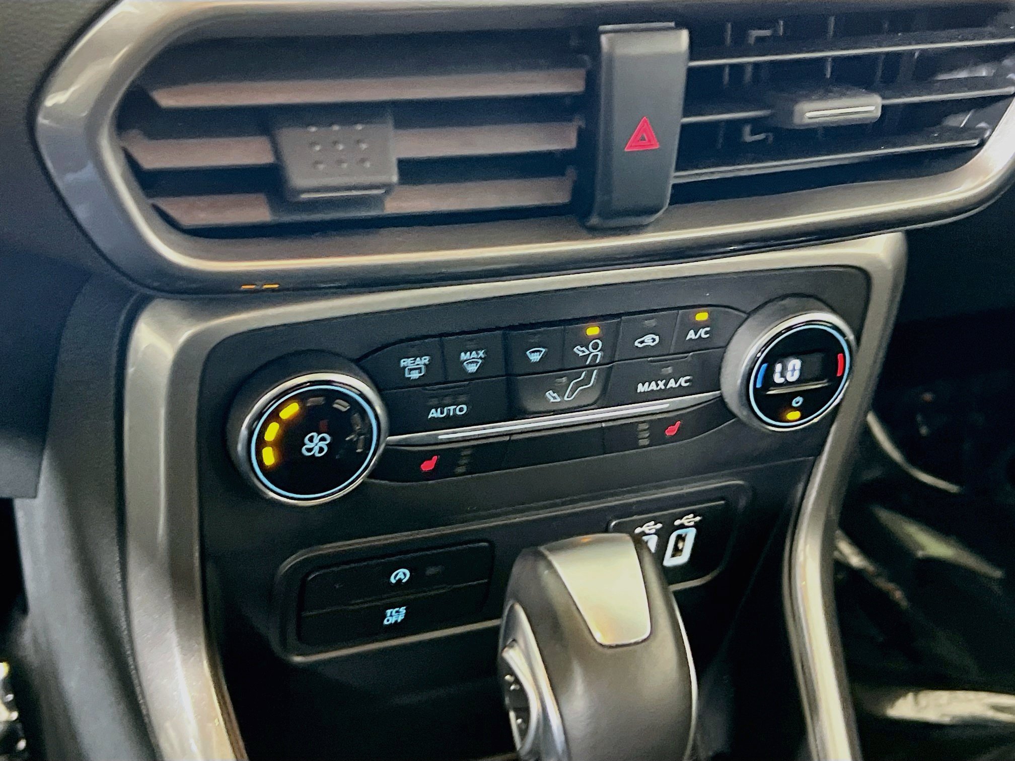 Used 2018 Ford EcoSport SE FWD image 15