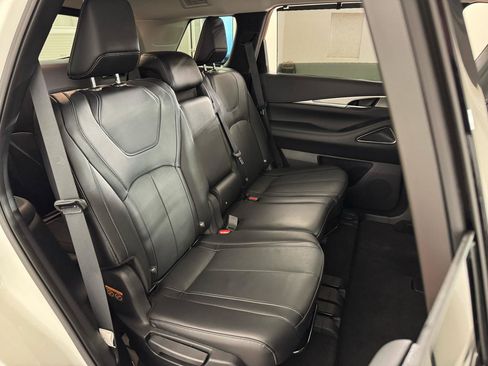 Used 2025 INFINITI QX60 Luxe image 41