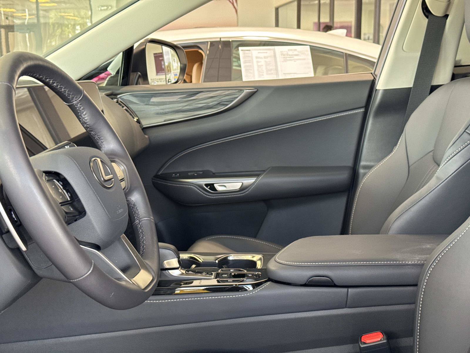 Used 2026 Lexus NX 350h FWD w/ Accessory Package (2T) image 22