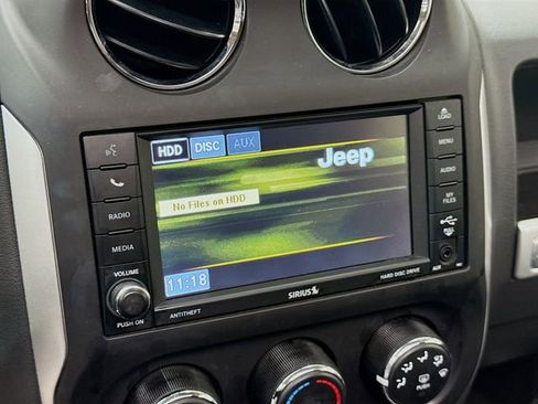 Used 2014 Jeep Compass Latitude w/ Sun/Sound Group AWD/4WD image 13