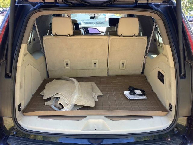 Used 2021 Cadillac Escalade ESV Premium Luxury Platinum AWD/4WD image 31