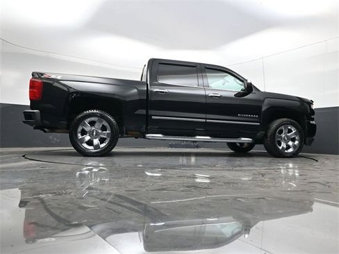 Used 2017 Chevrolet Silverado 1500 LTZ Z71 w/ LTZ Plus Package image 37