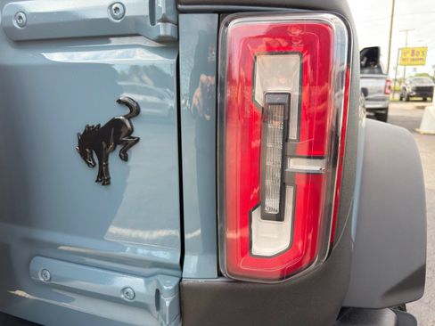 Used 2022 Ford Bronco Wildtrak AWD/4WD image 12
