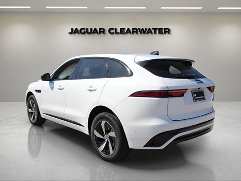New 2026 Jaguar F-PACE R-Dynamic S image 3
