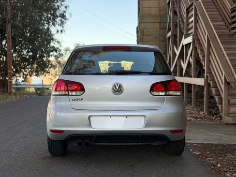Used 2012 Volkswagen Golf 2-Door FWD image 27