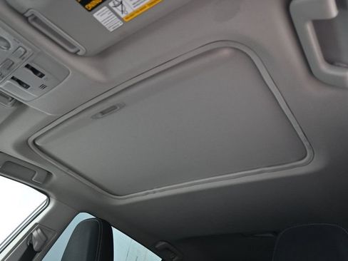 Used 2015 Toyota RAV4 XLE FWD image 20