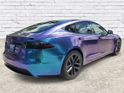 Used 2022 Tesla Model S Plaid image 4