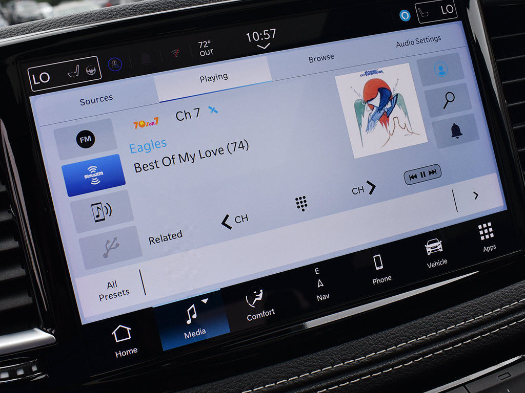 Used 2025 Chrysler Pacifica Limited FWD image 25