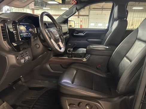 Certified 2022 GMC Sierra 1500 SLT w/ SLT Premium Package image 13