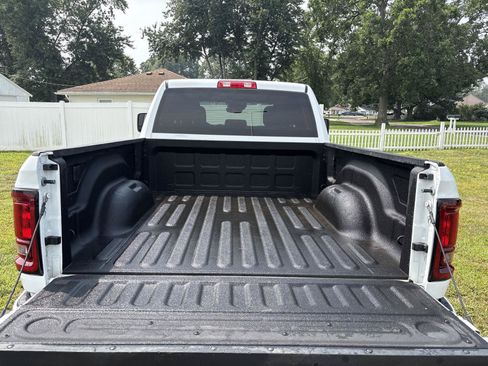 Used 2025 RAM 2500 Big Horn AWD/4WD image 11