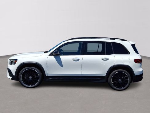 Certified 2022 Mercedes-Benz GLB 250 4MATIC w/ AMG Line image 7