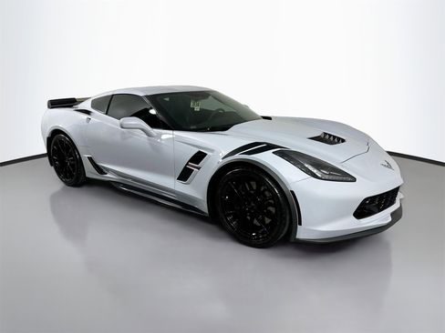 Used 2019 Chevrolet Corvette Grand Sport image 9