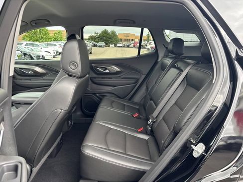 Used 2023 GMC Terrain SLT AWD/4WD image 12