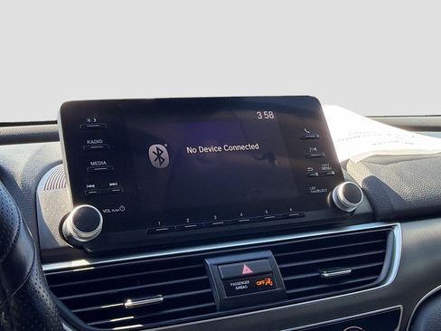 Used 2020 Honda Accord LX image 10