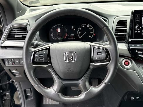 Used 2025 Honda Odyssey Sport-L image 19