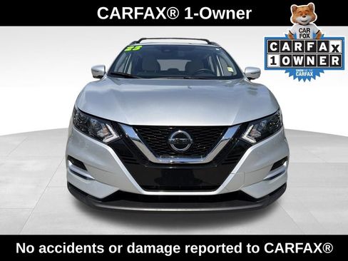 Used 2022 Nissan Rogue Sport SL image 2